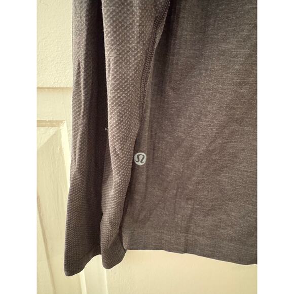 Lululemon Metal Vent Tech Half Zip, L, Gray/Black mens pull over - Picture 6 of 9